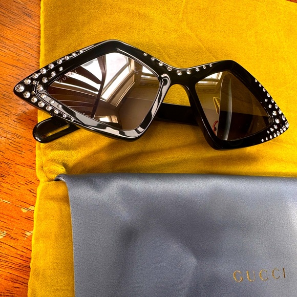 GUCCI NWOT RHINESTONE SUNGLASSES - Picture 9 of 10